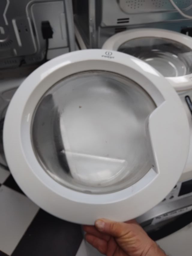 Puerta lavadora Indesit