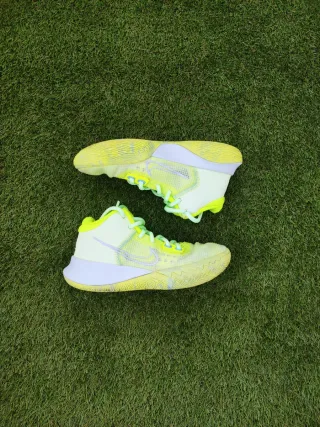 Nike Kyrie Flytrap 4 Volt