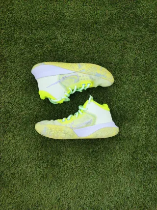 Nike Kyrie Flytrap 4 Volt
