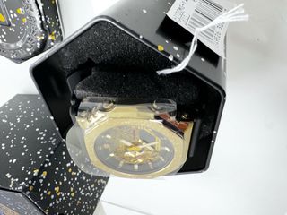 CASIO G-SHOCK GM-2100MG LTD Edición Limitada