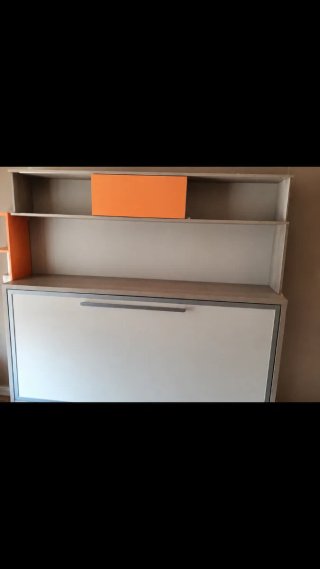 URGE Habitación cama abatible vertical y estanterí