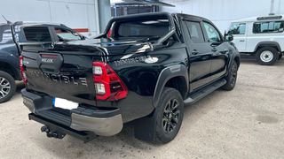 Toyota Hilux 2.8 D4D C. Doble Invincible AT
