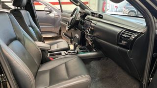 Toyota Hilux 2.8 D4D C. Doble Invincible AT
