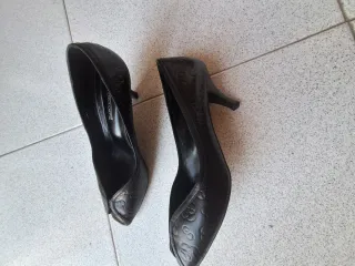 Zapatos tacón Gloria Ortiz negros