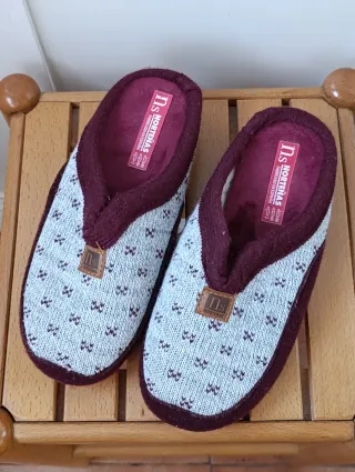 Zapatillas Nortenas Gris y Morado