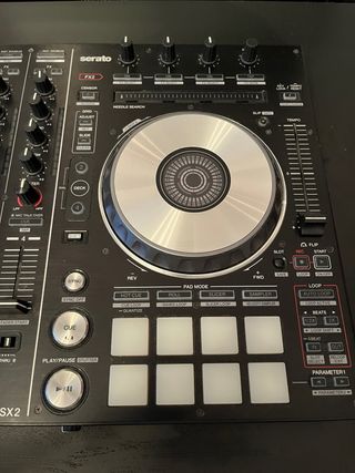 Controlador DJ Pioneer DDJ-SX2 + Caja de seguridad