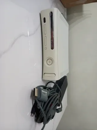 Xbox 360 Console Bianca