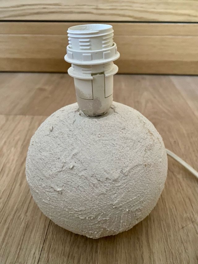 Base lámpara con aspecto cerámica beige envejecida