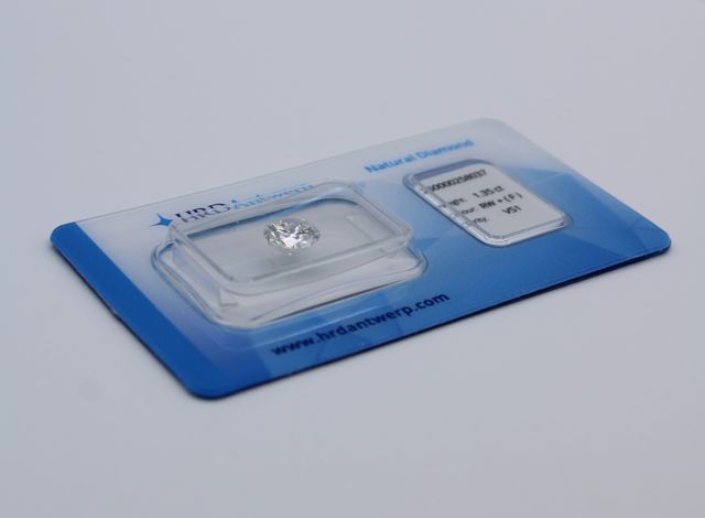 Diamante HRD Antwerp 1.35ct Certificado