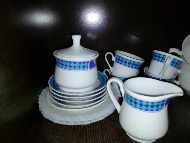 Juego de café de porcelana del mismo color