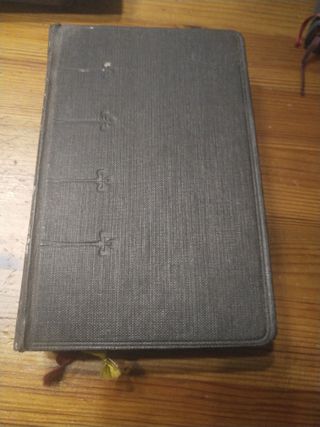 Lote 5 libros religiosos , precio no negociable