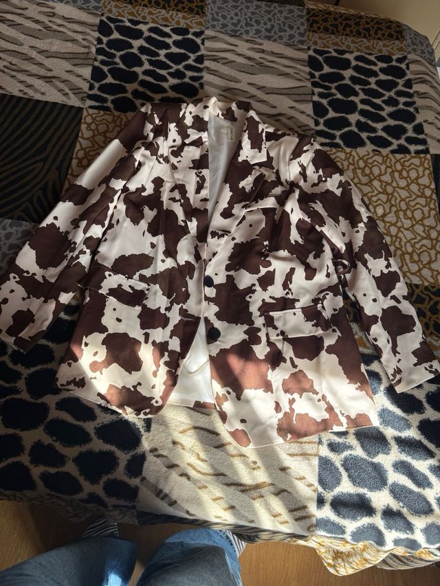 Conjunto Vaca Pantalón y Blazer