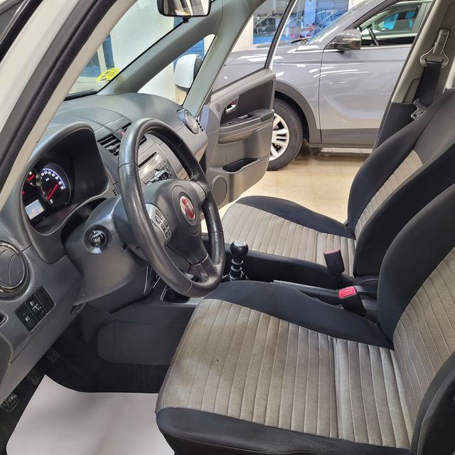 FIAT Sedici 2011