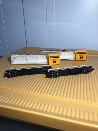Pareja Tren Ibertren Escala N Coche Viajeros 210