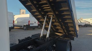 NISSAN NT400 2017 BASCULANTE LATERALES ALUMINIO