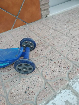 Patinete infantil azul