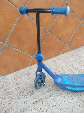 Patinete infantil azul
