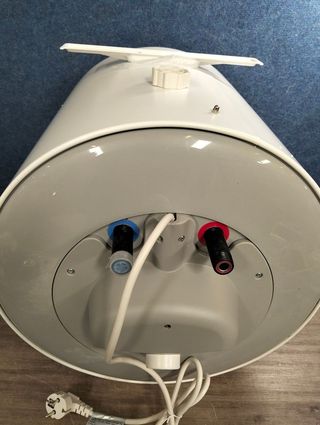 Calentador Comfee D50‑15EFG Termo eléctrico 50L