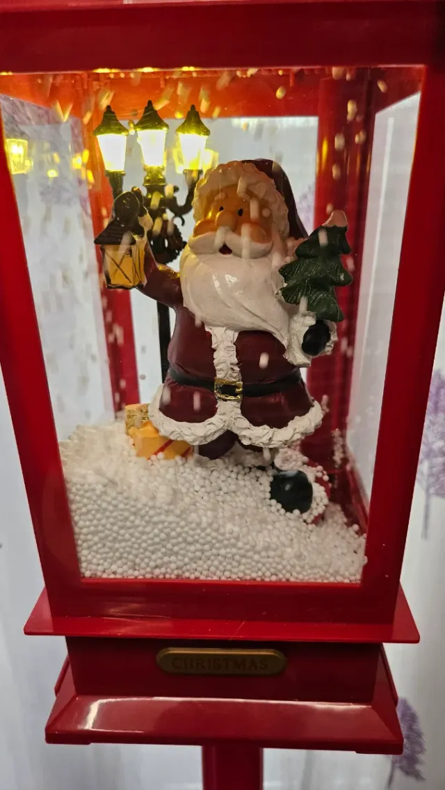 Farola Navideña con Nieve y Música