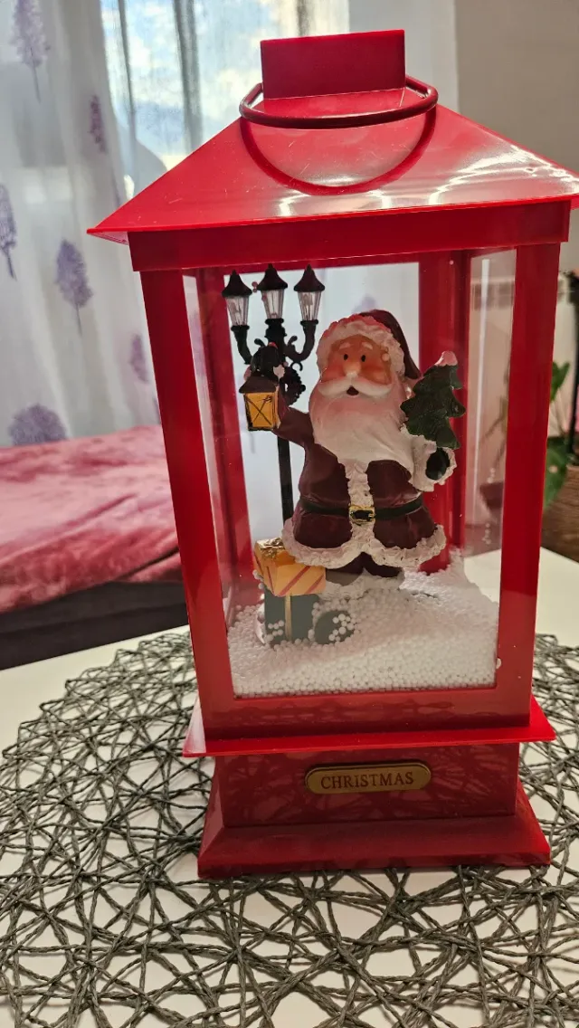 Farola Navideña con Nieve y Música