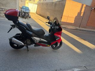 Gilera Nexus 250cc Roja
