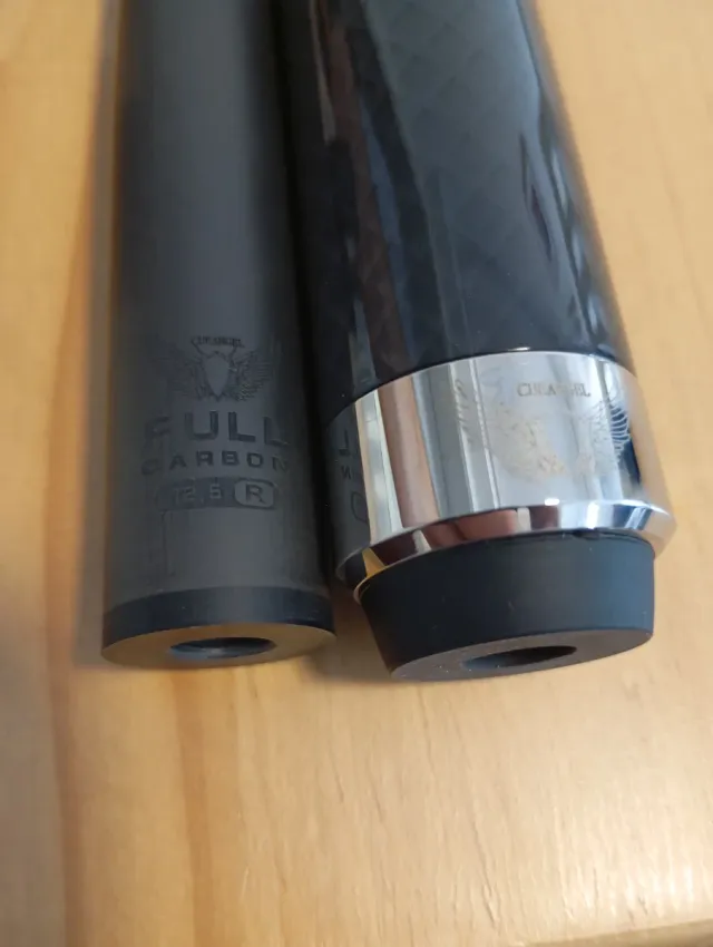 Taco de billar en carbono