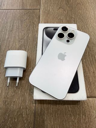 iPhone 15 Pro 256GB Plata Seminuevo