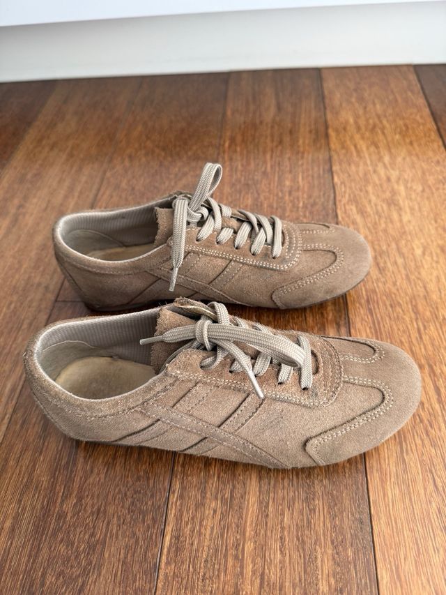 Zapatillas ante cordones talla 36