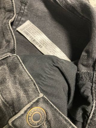 Pantalones vaqueros Bershka desgastados