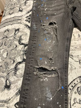 Pantalones vaqueros Bershka desgastados
