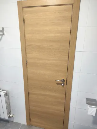 Puerta interior madera