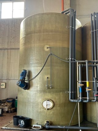 Depósito Poliéster 50.000L con Agitador