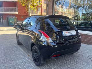 Lancia Ypsilon 1.2 con 34000KM