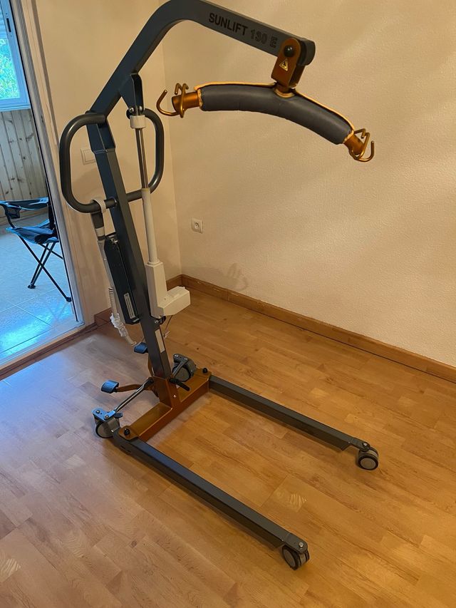 Grúa eléctrica SUNLIFT 130 E