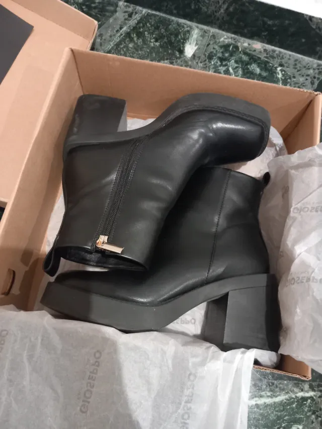 Botas de tacón negras