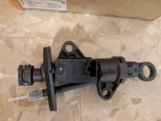 Bomba Embrague Volkswagen 5Q0 721 388 J