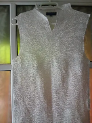 Camisa sin mangas blanca