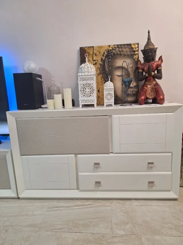 Aparador madera blanco y beis