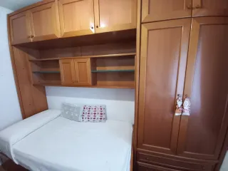 Dormitorio puente 90 con armario