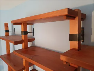 Estanterías madera maciza - Muy buen estado