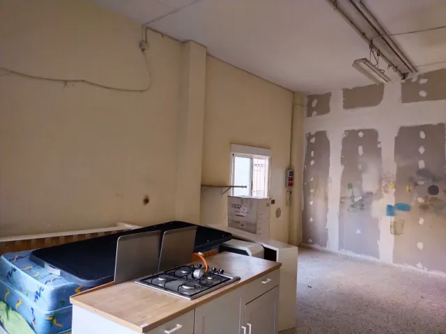 Local comercial Elda 220/380v