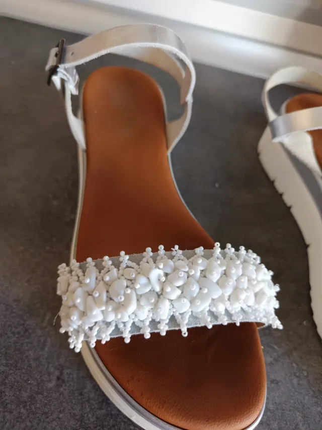 Sandalias Plataforma Blancas y Plateadas