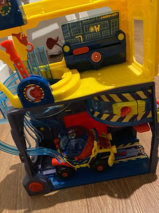 Pack superzings : camiones , cuartel y spinners.