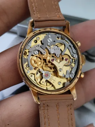 Reloj Erosa Mecánico Dorado