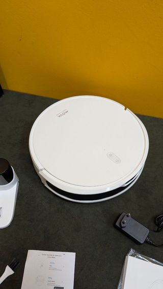 MOVA M1 Robot aspirador y friegasuelos