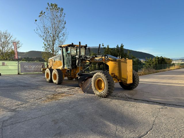***RESERVADA***JOHN DEERE 772GP***MATRICULADA***