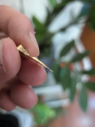 Medalla Virgen Niña Oro