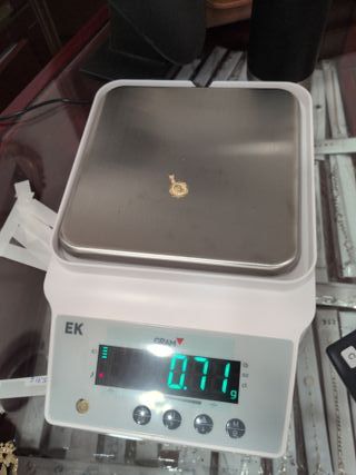 Medalla Virgen Niña Oro