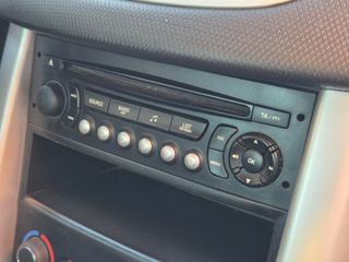 Peugeot 207 ACTIVE 1.4 VTi 95