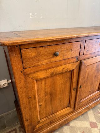 ANTIGUO APARADOR